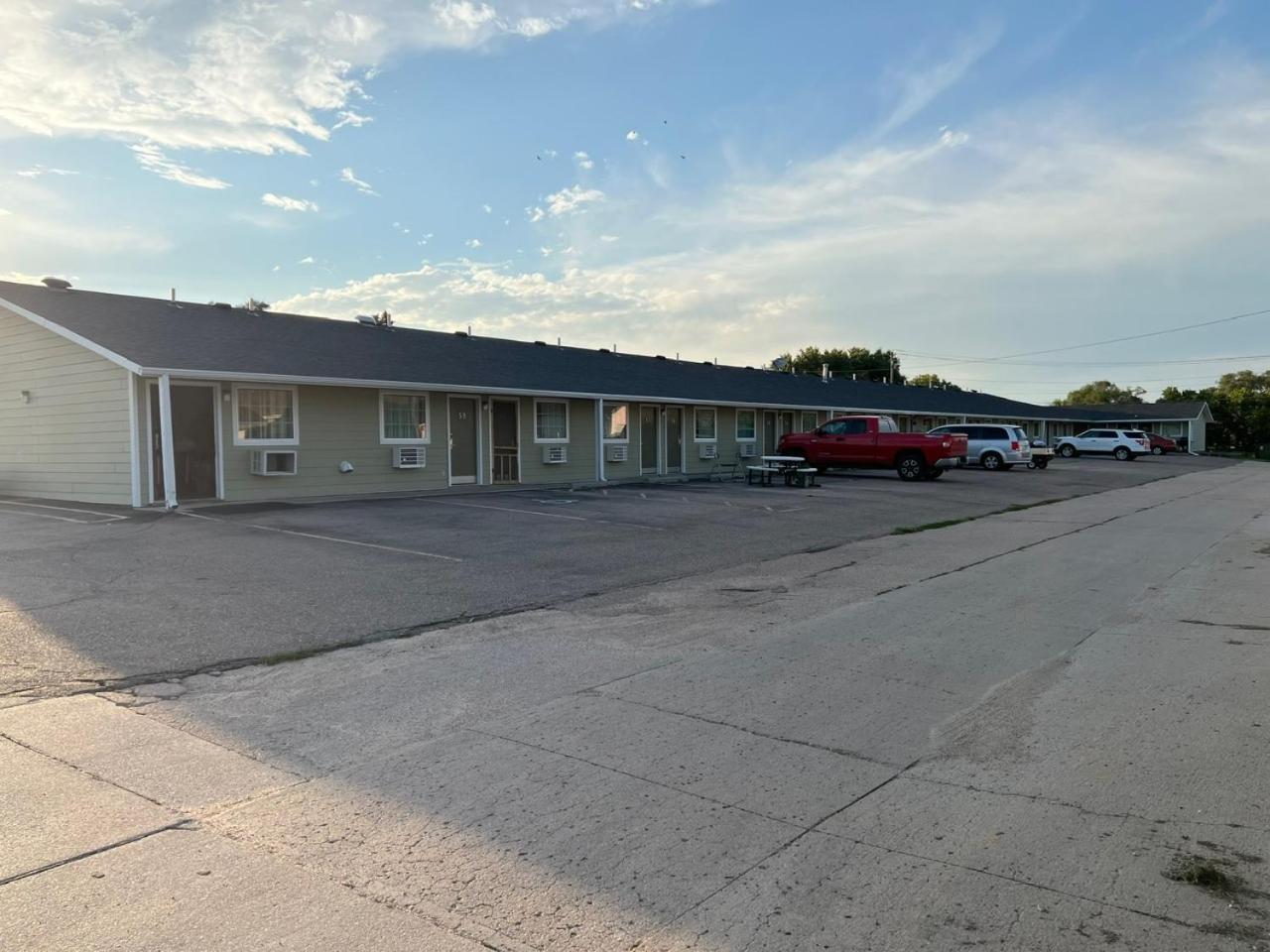 Economy Inn Mccook Zewnętrze zdjęcie