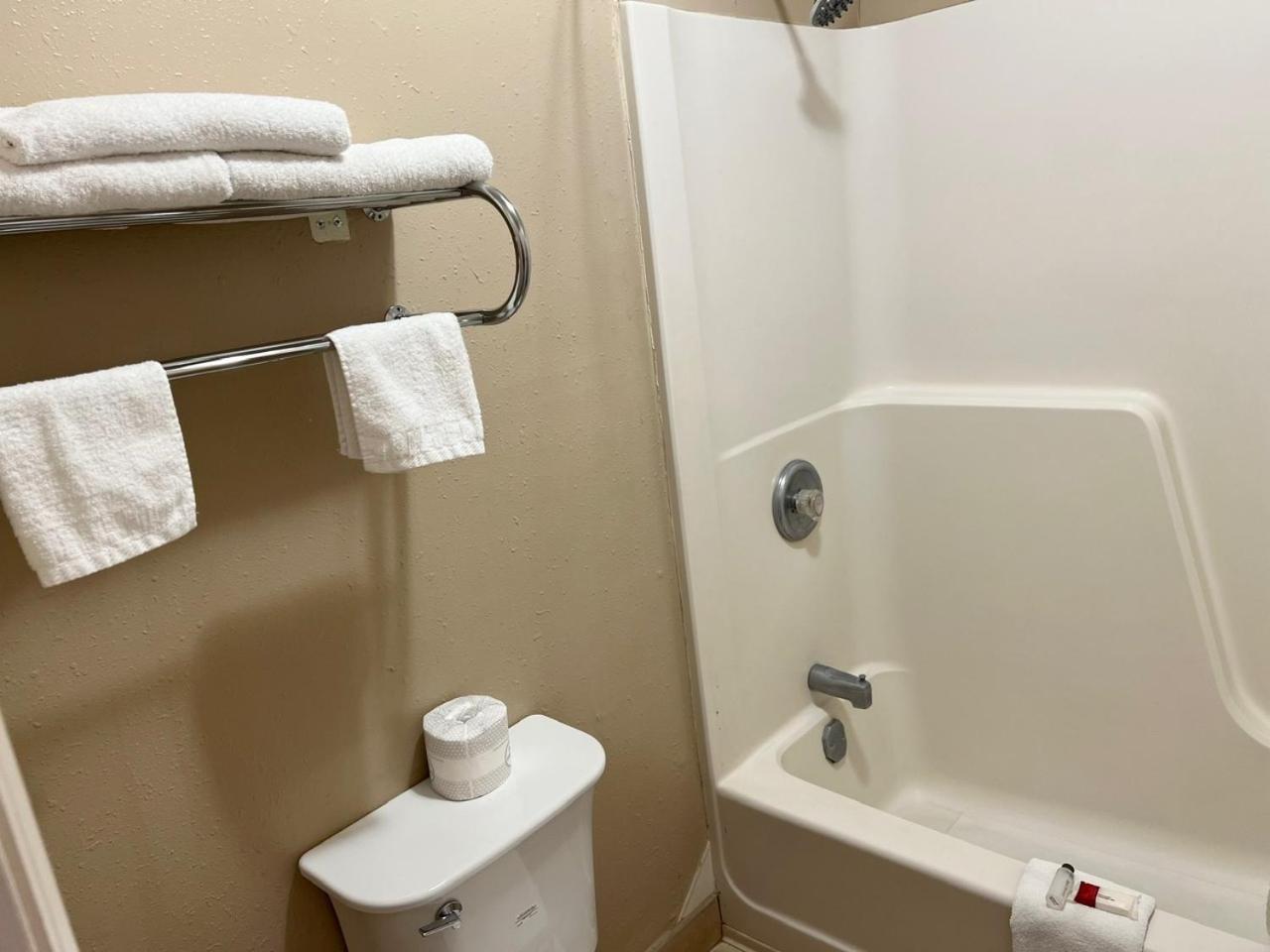Economy Inn Mccook Zewnętrze zdjęcie