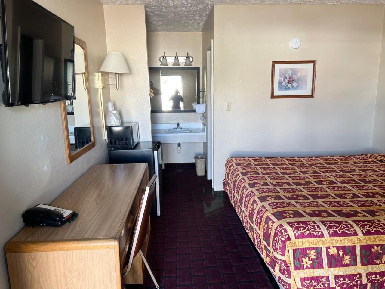 Economy Inn Mccook Zewnętrze zdjęcie