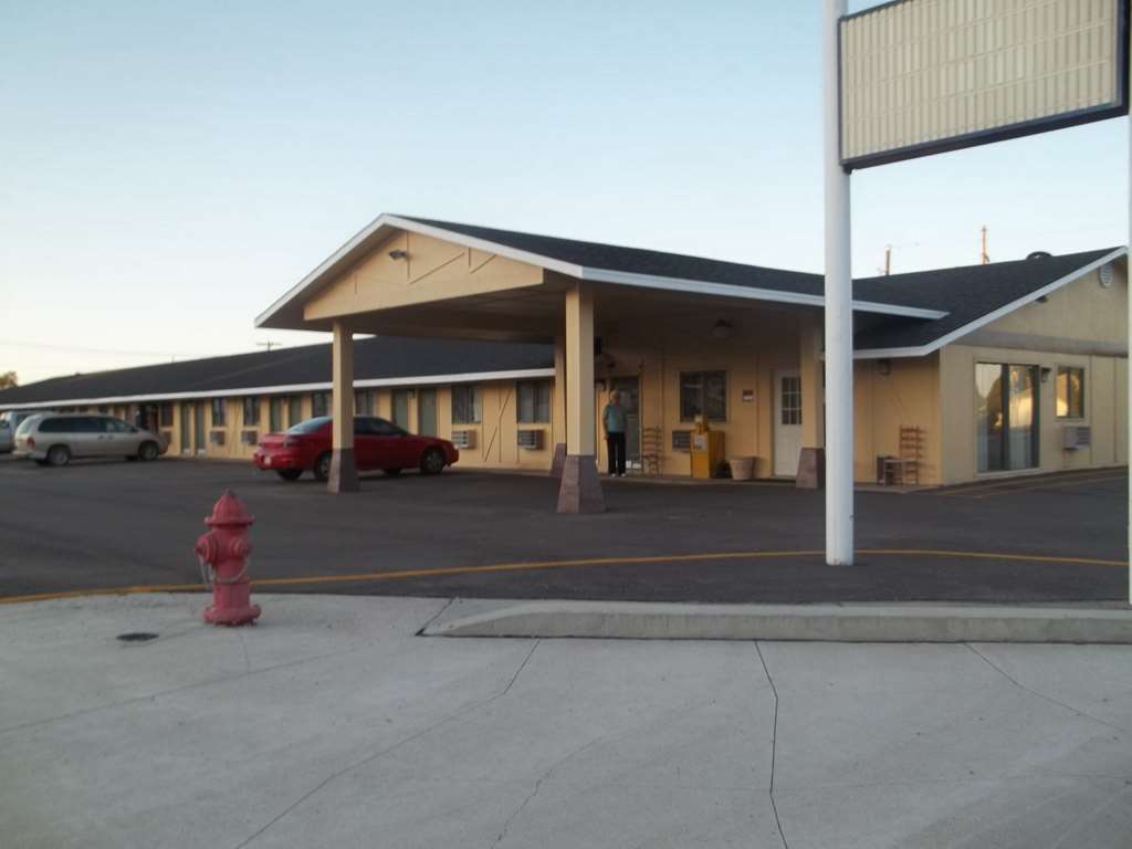 Economy Inn Mccook Zewnętrze zdjęcie